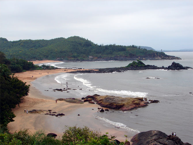 Om beach had gained its name from the peculiar shape of the coast which resembles the venerated Sanskrit sound