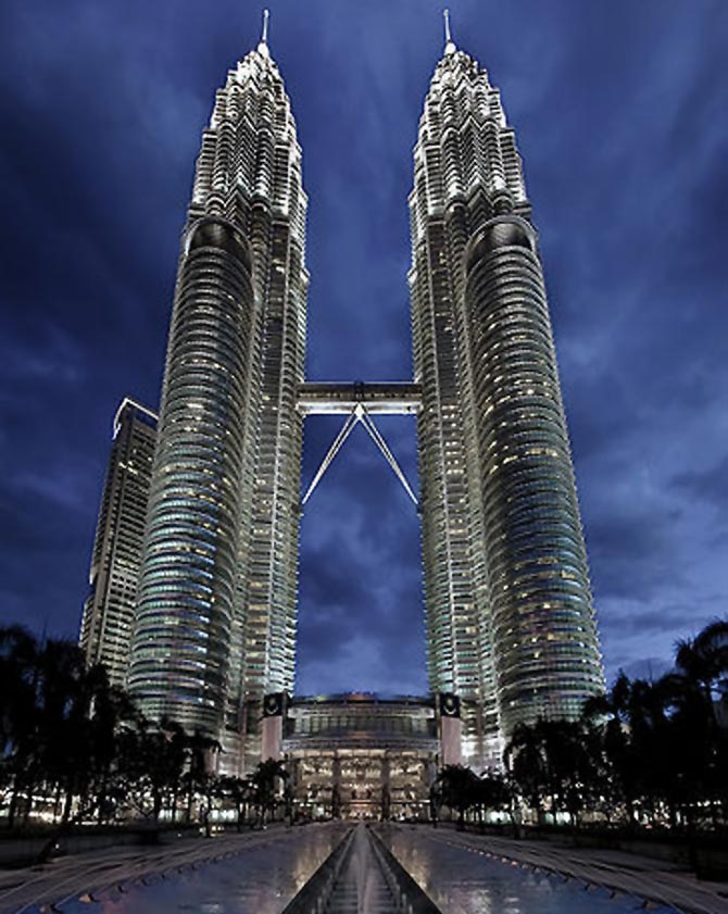 Petronas Twin Towers, kaulalampur, malasia